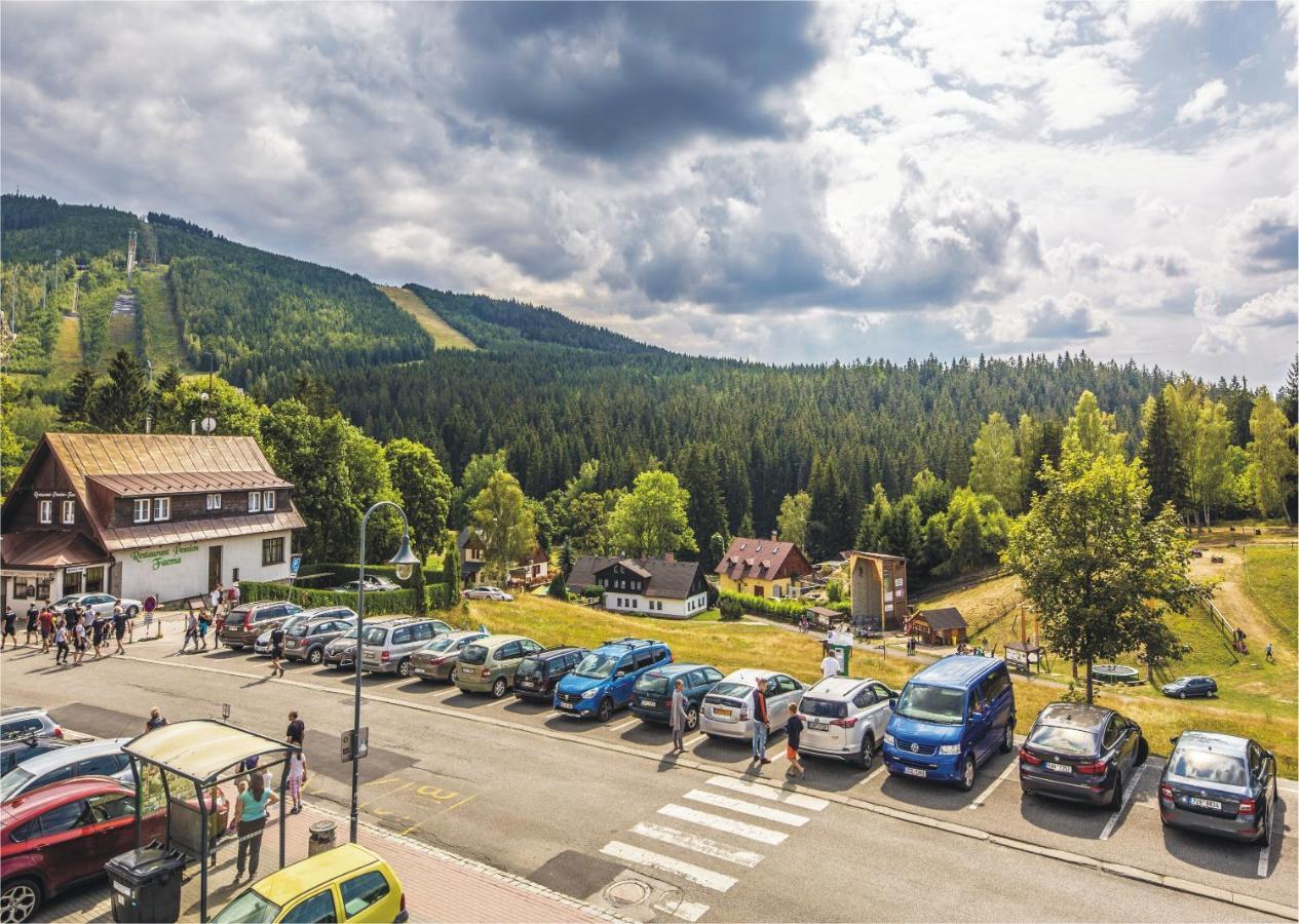 Grand Harrachov Pension V Centru Dış mekan fotoğraf