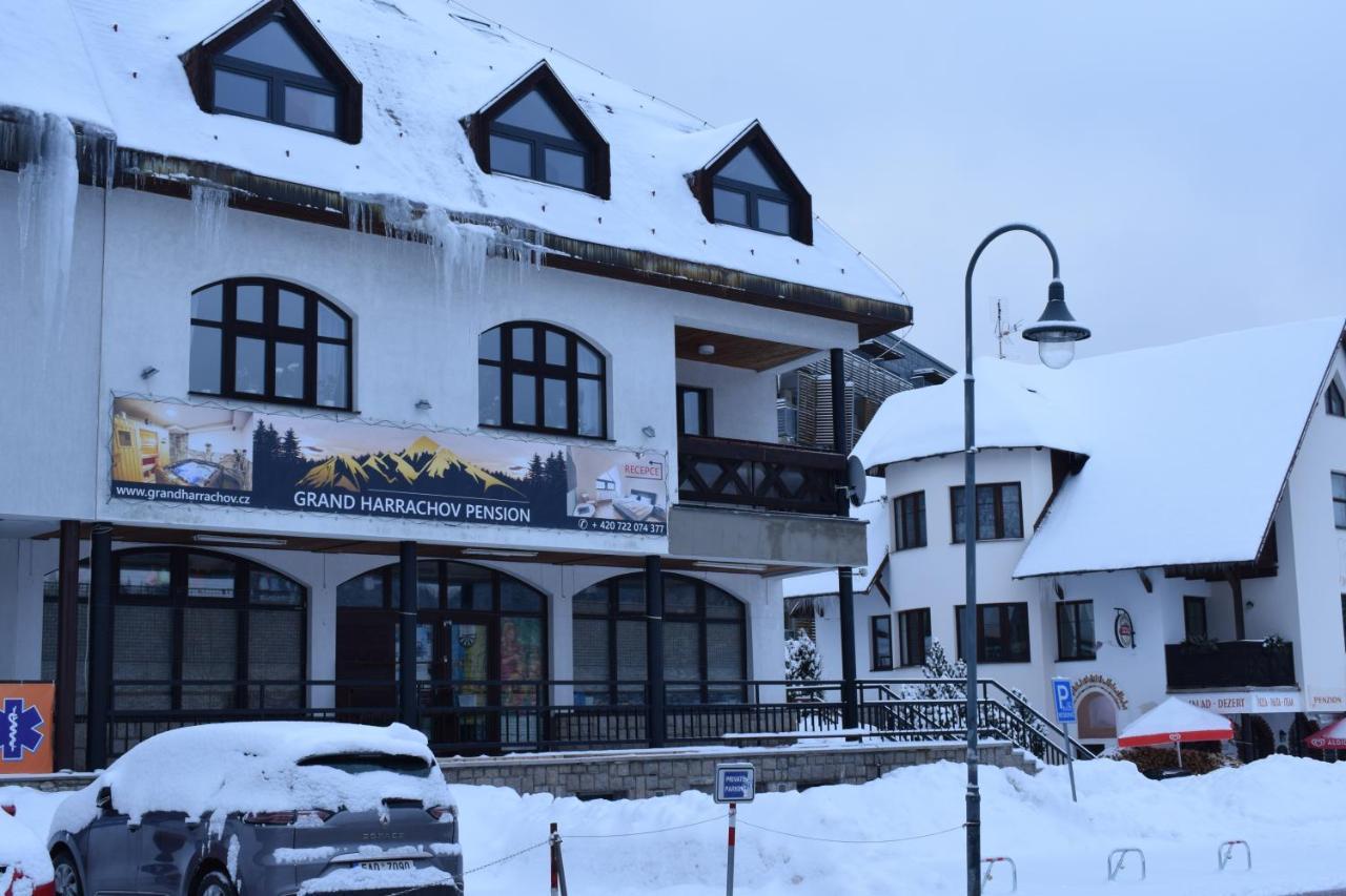 Grand Harrachov Pension V Centru Dış mekan fotoğraf