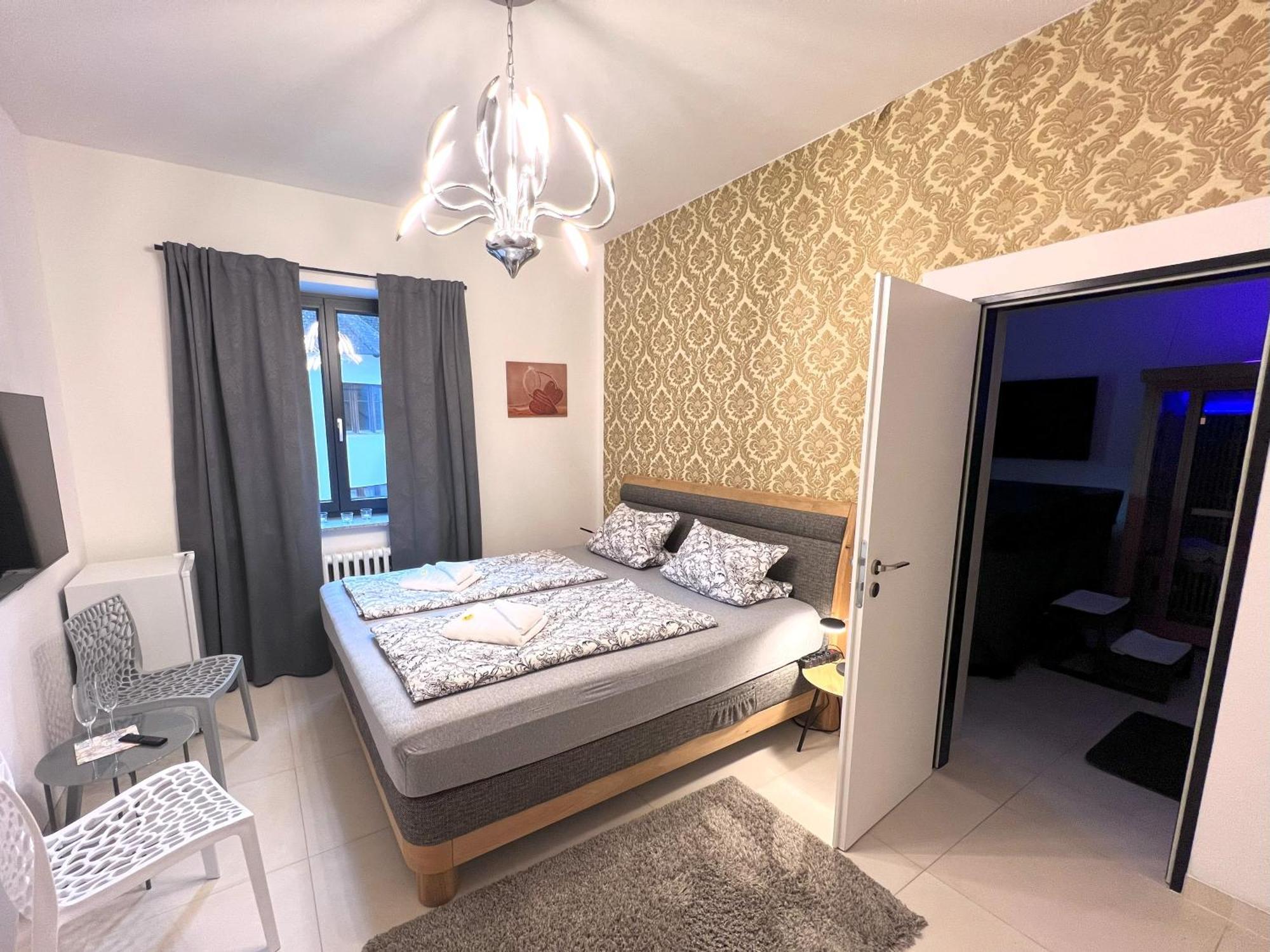 Grand Harrachov Pension V Centru Dış mekan fotoğraf